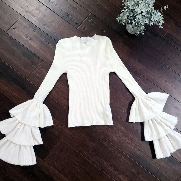 Forever21 Contemporary White Ruffle Trumpet Sleeve Sweater Top - Picture 3 of 6